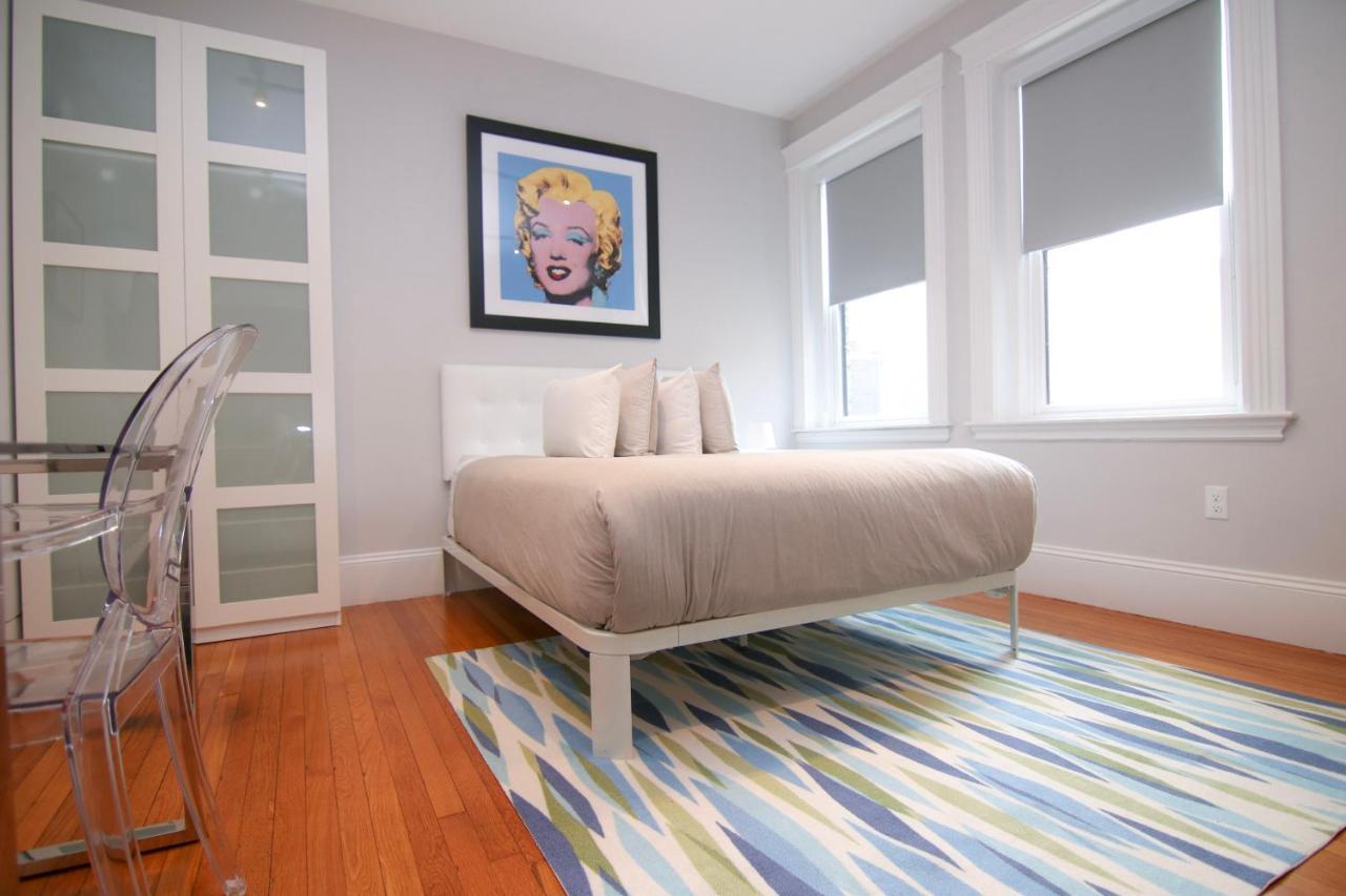 A Stylish Stay W/ A Queen Bed, Heated Floors.. #31 Brookline Exterior photo
